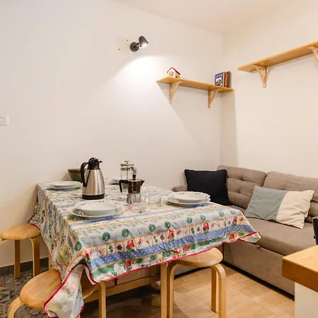 Apartment At Pedestrian Characteristic Area - Casa Luz *